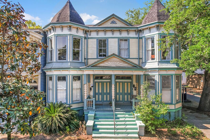 301 E Henry St, Savannah, GA à vendre - Photo du bâtiment - Image 1 de 82