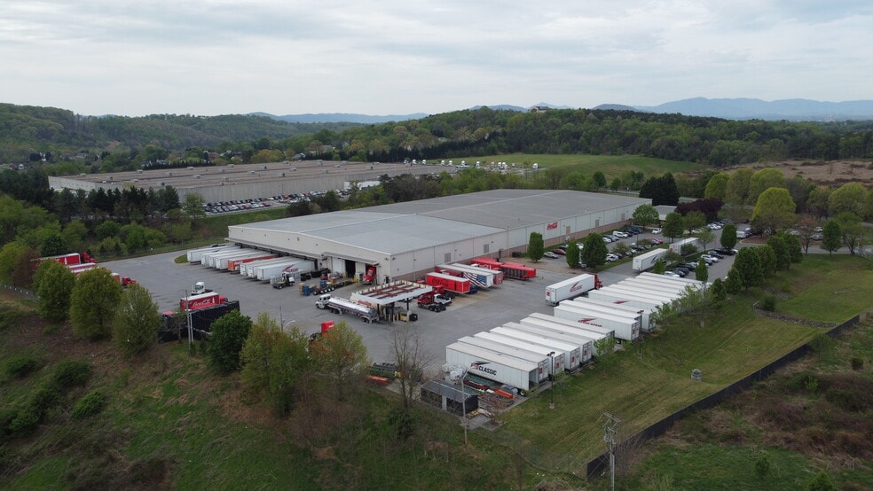 4022 Integrity Dr, Roanoke, VA for lease - Building Photo - Image 2 of 8