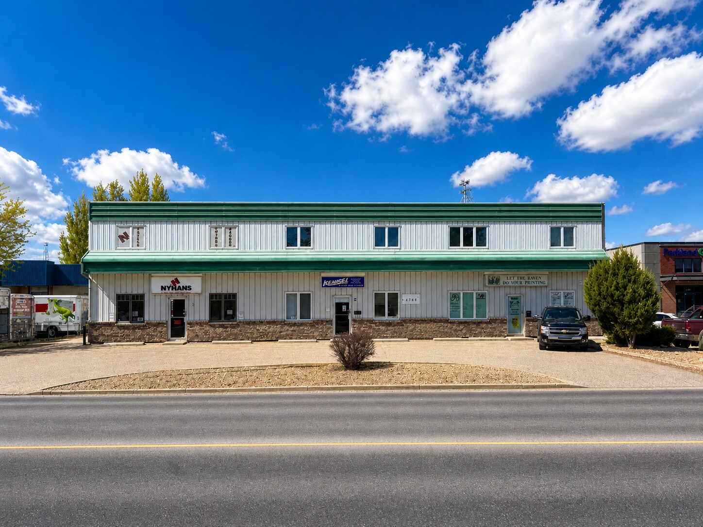 4768 Riverside Dr, Red Deer, AB à vendre Photo principale- Image 1 de 2