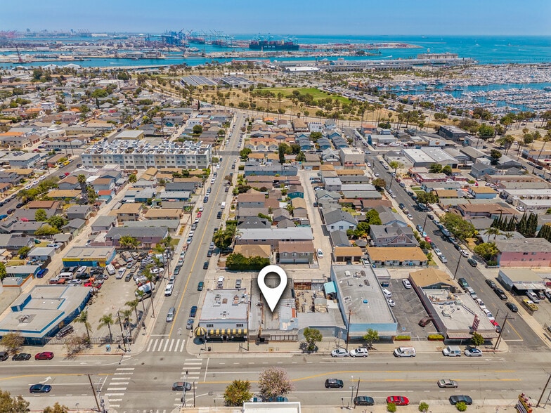 1908 S Pacific Ave, San Pedro, CA à vendre - Photo du bâtiment - Image 2 de 24
