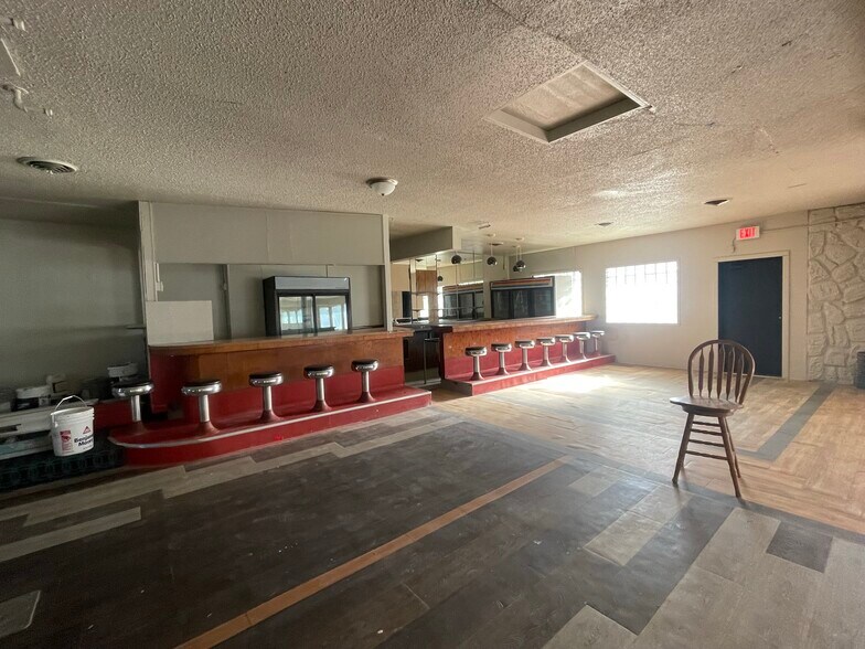 310 Main st, Granger, WA à louer - Photo intérieure - Image 3 de 9