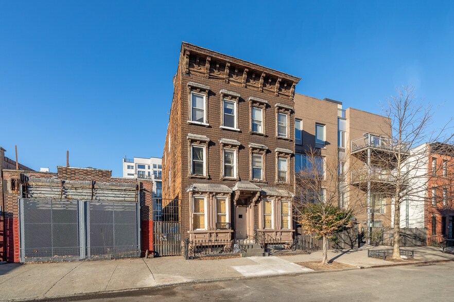 76 Steuben St, Brooklyn, NY à vendre - Photo du bâtiment - Image 2 de 3