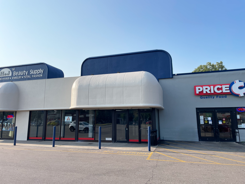 726-740 28th St SE, Grand Rapids, MI for lease - Building Photo - Image 1 of 4