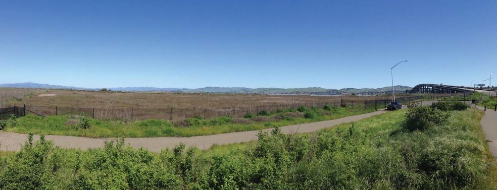 815 Riverway Ln, Vallejo, CA à vendre - Photo principale - Image 1 de 12