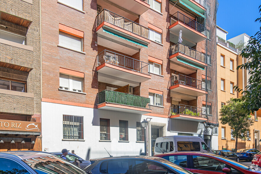 Calle Coslada, 5, Madrid, Madrid for lease - Building Photo - Image 2 of 2