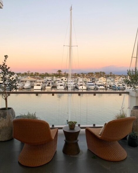 2210-2280 Newport Blvd, Newport Beach, CA à louer - Photo du bâtiment - Image 3 de 16