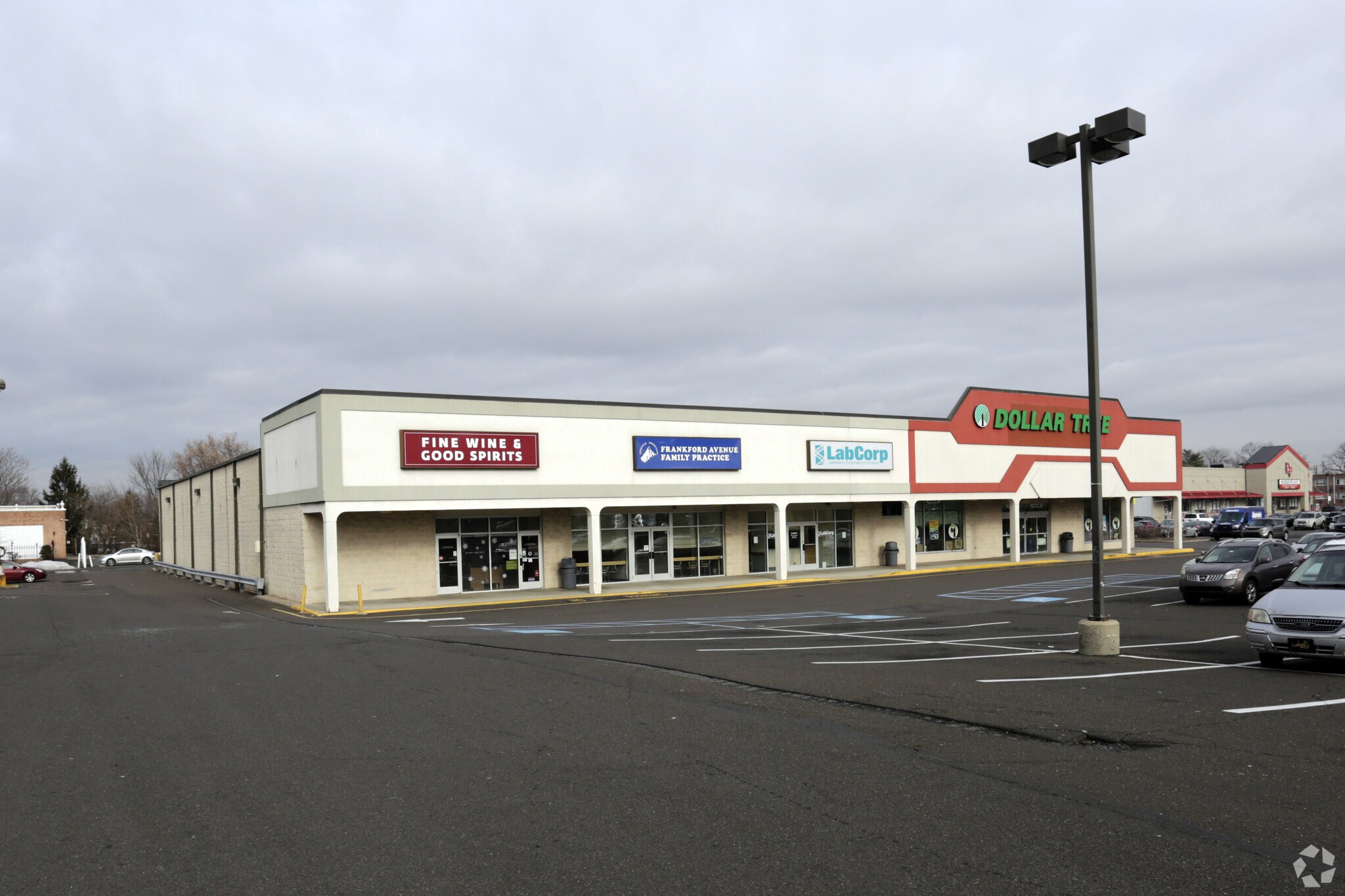 8844-8920 Frankford Ave, Philadelphia, PA à louer Photo du bâtiment- Image 1 de 5