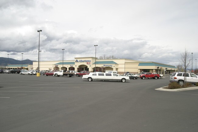 More details for 2390 W Main St, Medford, OR - Retail for Lease