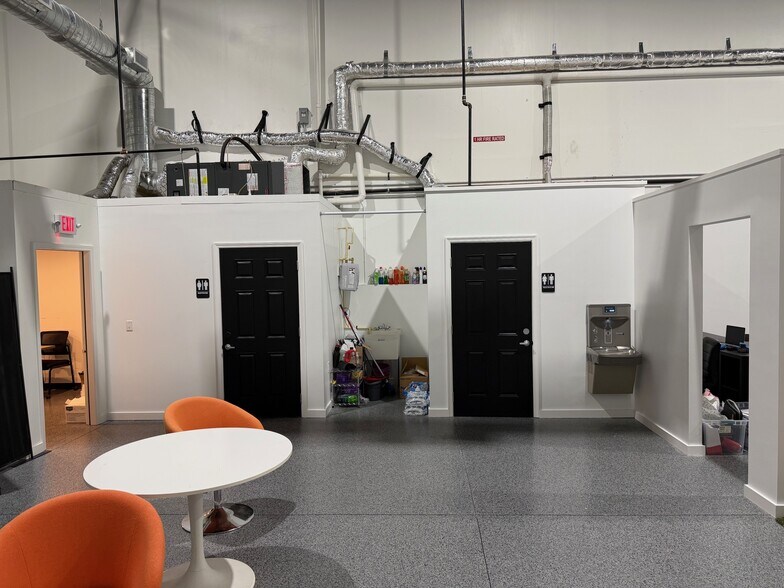 400 Sterling Plaza Dr, Ponte Vedra, FL à louer - Photo du bâtiment - Image 2 de 17