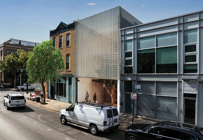 1704 N Damen Ave, Chicago, IL à vendre - Photo du bâtiment - Image 1 de 9