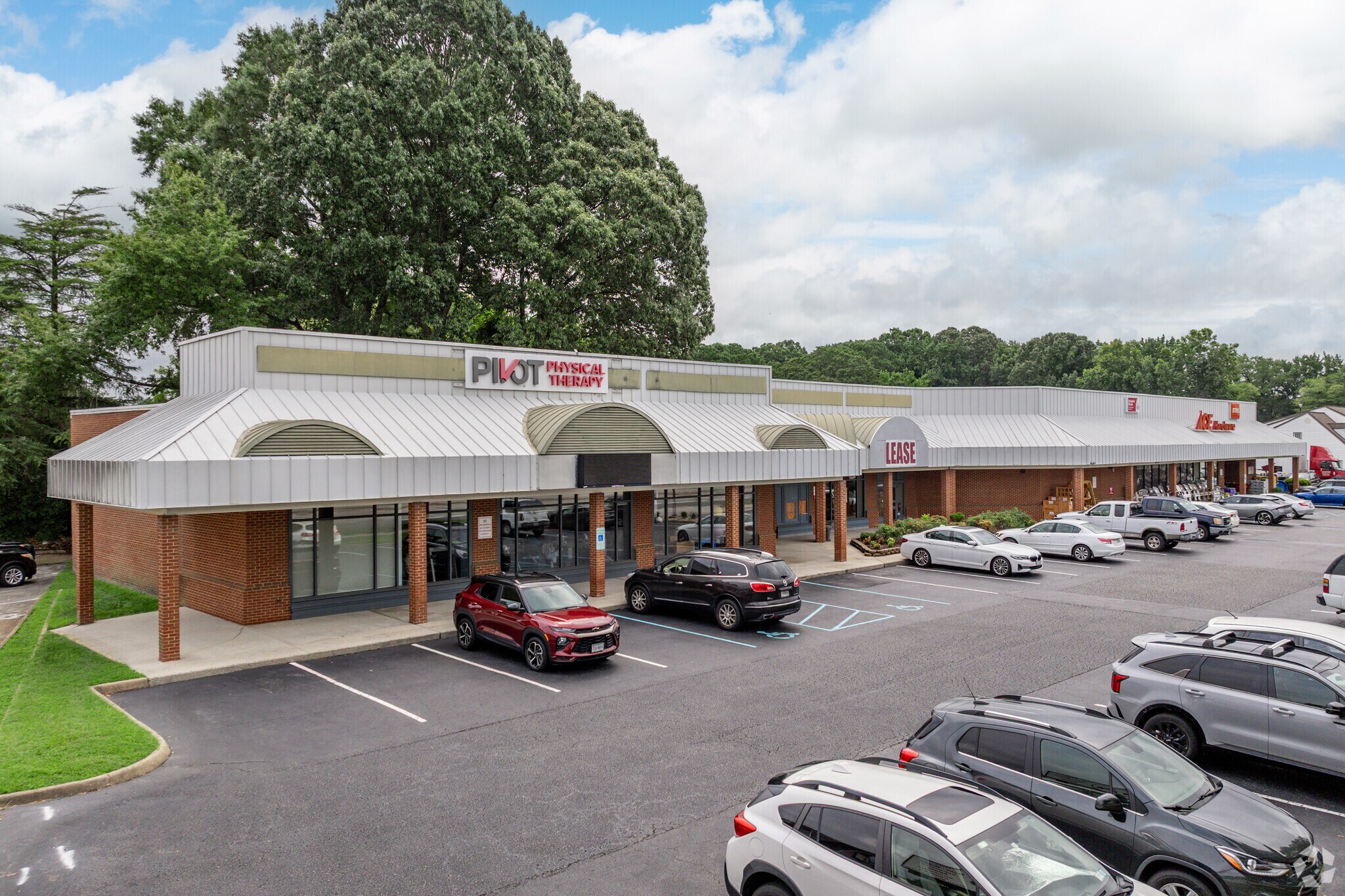 12486-12494 Warwick Blvd, Newport News, VA à louer Photo principale- Image 1 de 8