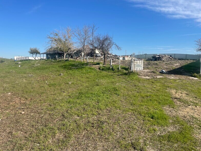 34008 Heiskell Dr, Raymond, CA à vendre - Photo du bâtiment - Image 3 de 14