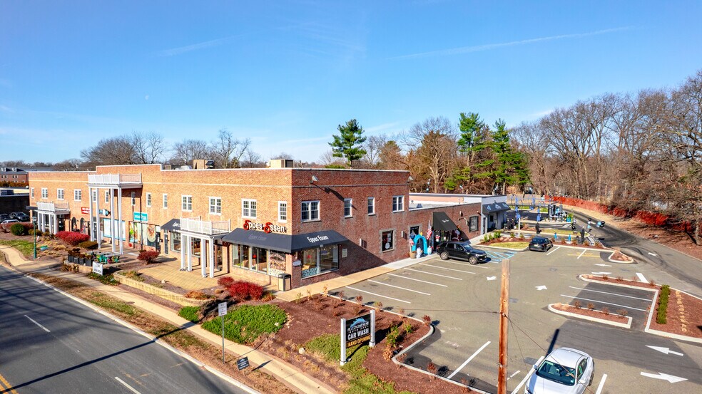107 E Mount Pleasant Ave, Livingston, NJ à vendre - Photo du bâtiment - Image 2 de 15