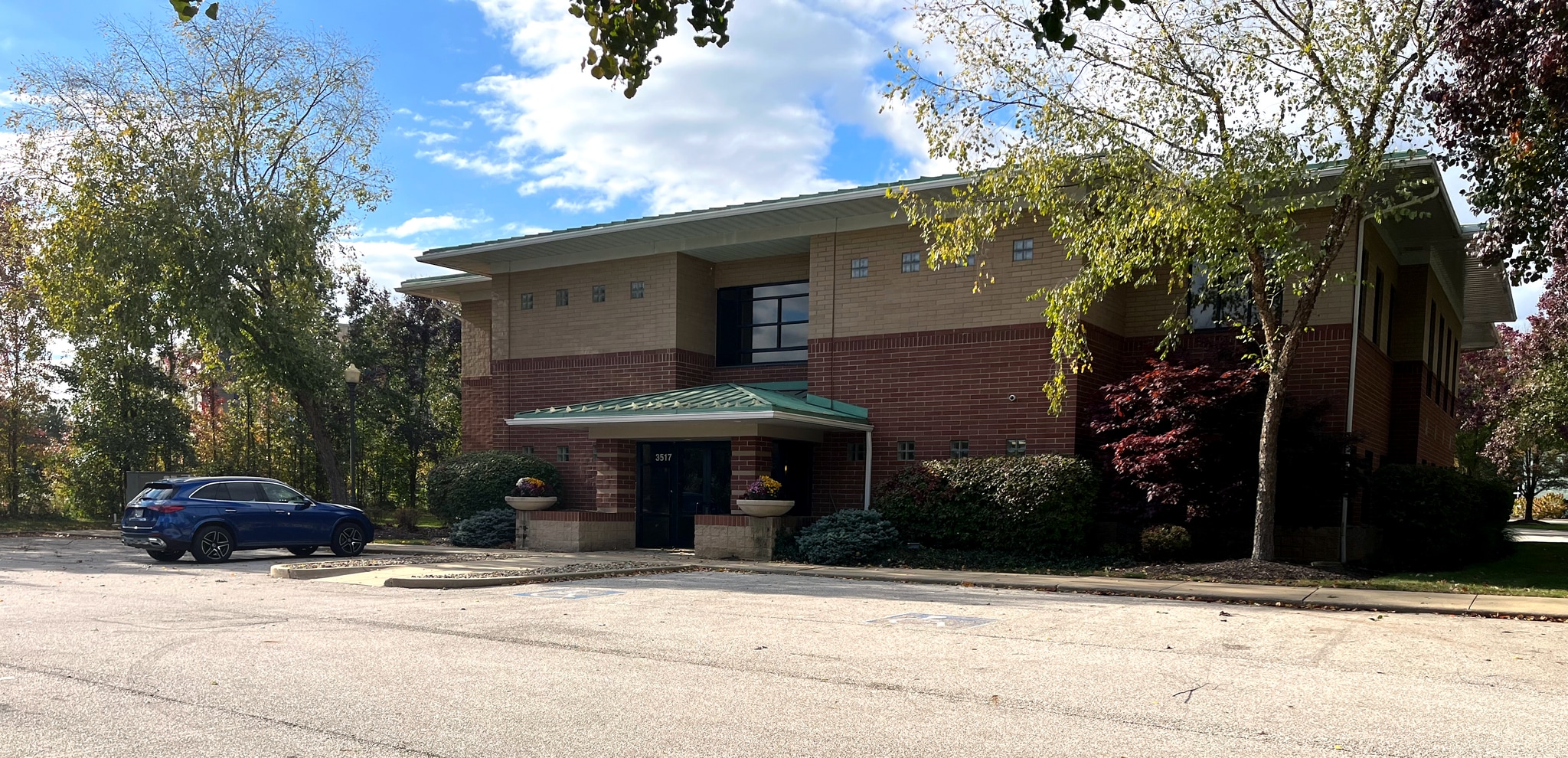 3517 Embassy Pky, Akron, OH for sale Building Photo- Image 1 of 11