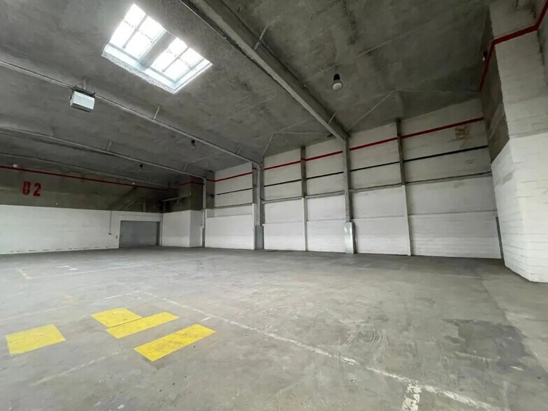 Industriel dans Charenton-le-Pont à louer - Photo du bâtiment - Image 3 de 14