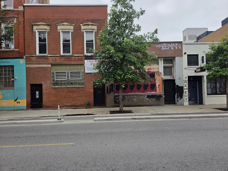 1908 N Milwaukee Ave, Chicago, IL for sale - Primary Photo - Image 1 of 43