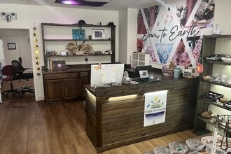 232 E Market St, Smithfield, NC for lease Interior Photo- Image 2 of 2