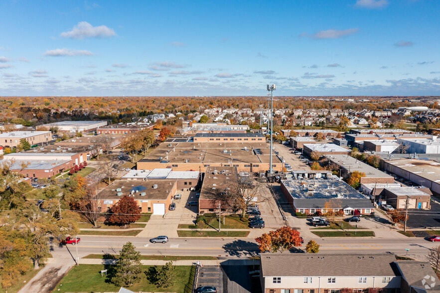 3206-3210 W Lake Ave, Glenview, IL for lease - Aerial - Image 2 of 4