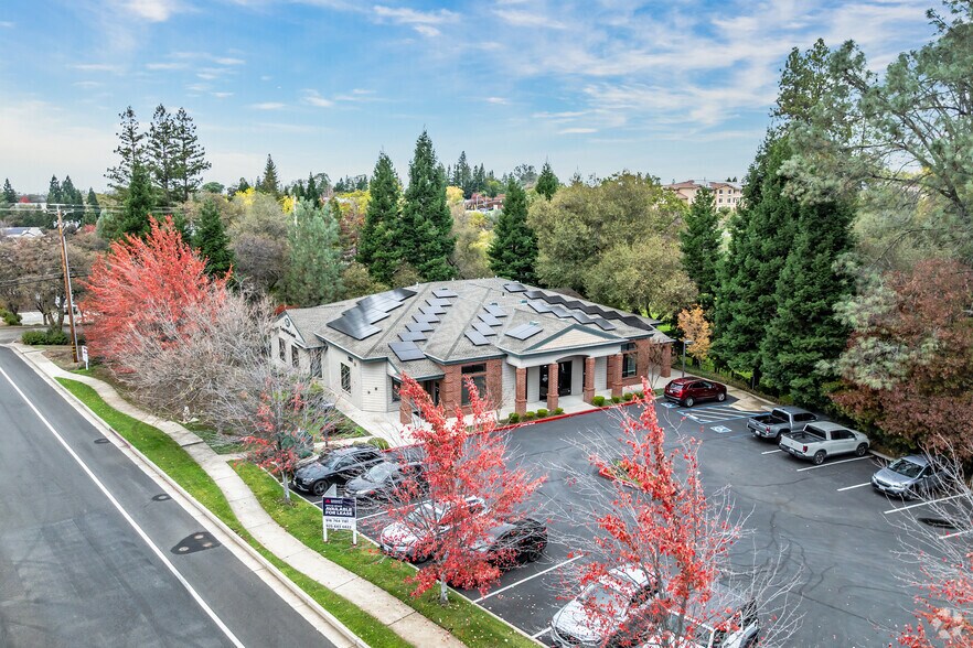 1101 Maidu Dr, Auburn, CA à louer - Aérien - Image 3 de 6