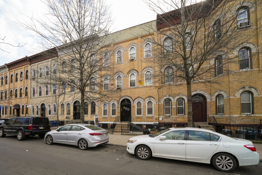 296 Suydam St, Brooklyn, NY for sale Primary Photo- Image 1 of 16