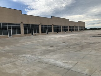 Plus de détails pour 3705 SW 119th St, Oklahoma City, OK - Vente au détail à louer