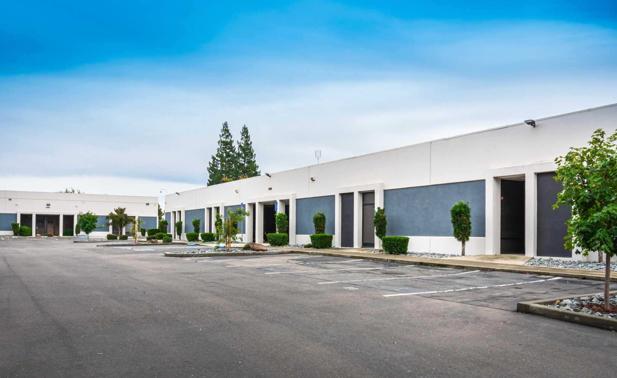 Gold Canal Data Center portfolio of 2 properties for sale on LoopNet.ca Building Photo- Image 1 of 11