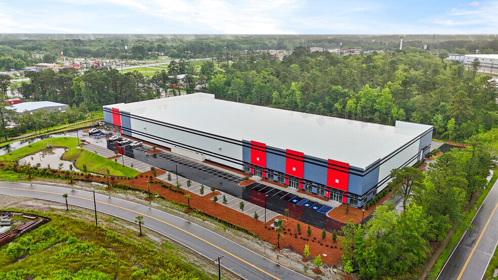 690 Mockingbird Drive, Hardeeville, SC à louer - Photo du bâtiment - Image 3 de 6