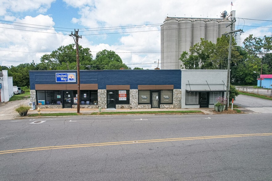 404-416 N Main, Mooresville, NC for lease - Building Photo - Image 2 of 9