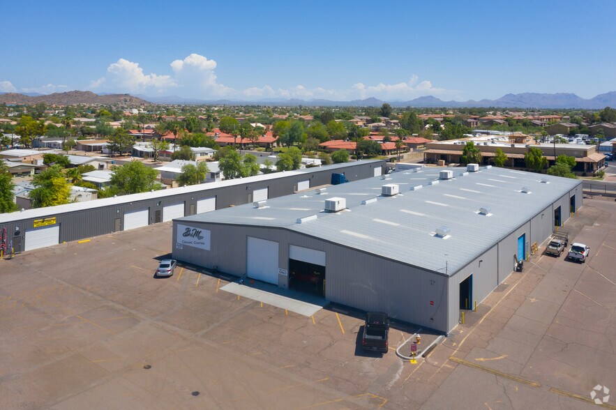 1510 E Bell Rd, Phoenix, AZ à vendre - Photo du bâtiment - Image 2 de 4