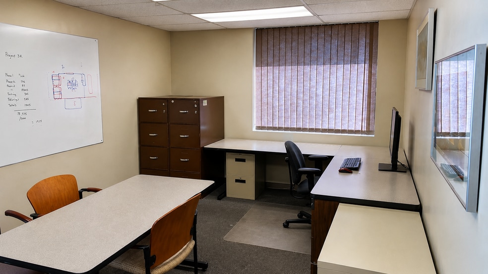 13600 Triadelphia Rd, Glenelg, MD for lease - Building Photo - Image 2 of 8