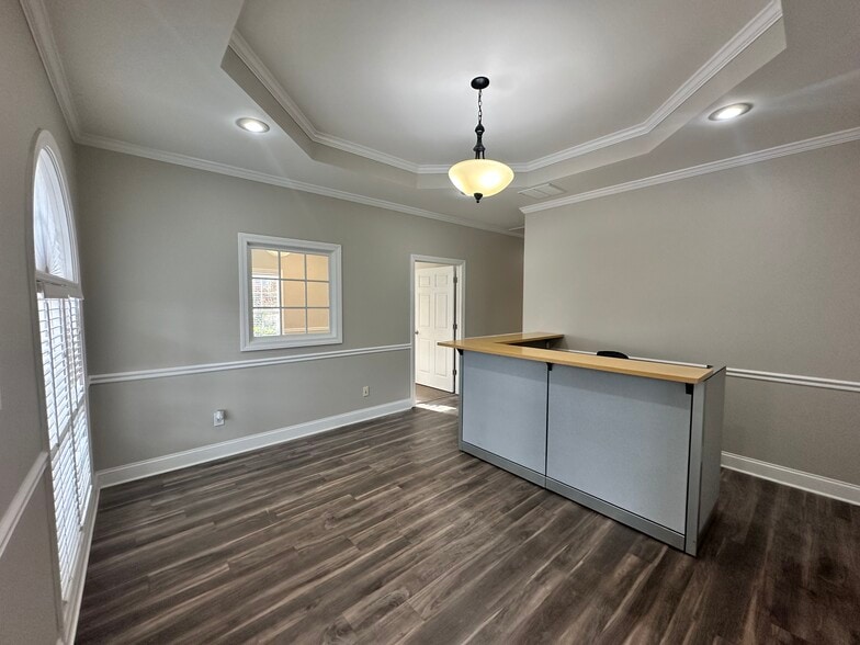 106 Pilgrim Village Dr, Cumming, GA for lease - Interior Photo - Image 2 of 19