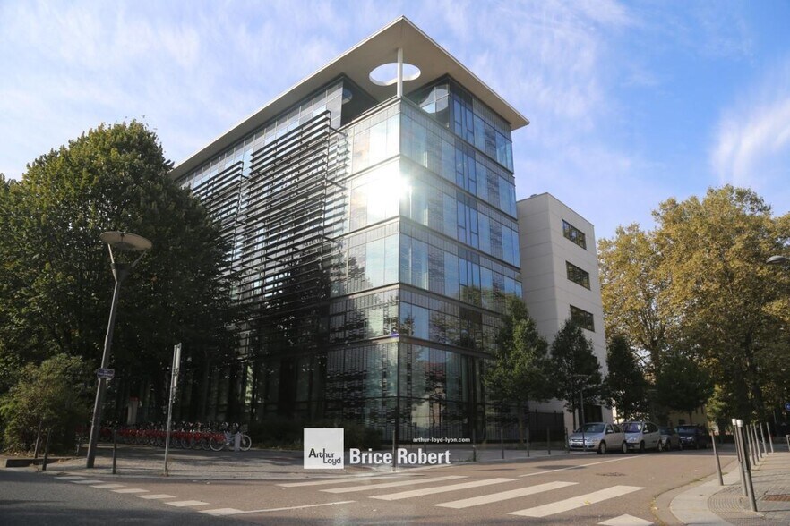 12-18 Avenue Tony Garnier, Lyon for lease - Building Photo - Image 2 of 12