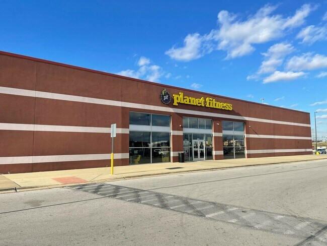 Plus de détails pour 17555 S Torrence Ave, Lansing, IL - Commerce de détail à louer