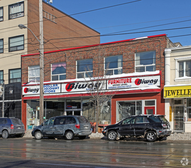 2950 Lake Shore Blvd W, Toronto, ON for sale - Primary Photo - Image 1 of 4