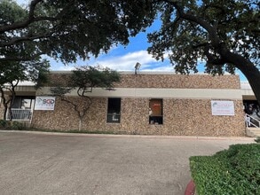 1600 N Stemmons Fwy, Carrollton, TX à louer Photo du bâtiment- Image 1 de 3