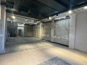 340-342 North End Rd, London for lease Interior Photo- Image 2 of 4