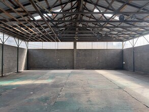 1101 Louisville Rd, Savannah, GA for lease Interior Photo- Image 2 of 4