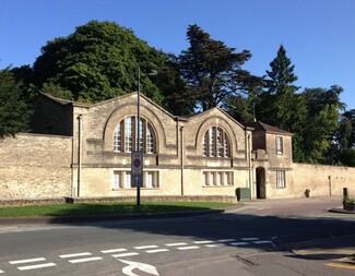 Plus de détails pour Tetbury Rd, Cirencester - Bureau à louer