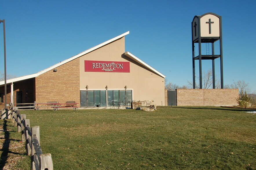 7462 S Everett St, Littleton, CO à vendre - Photo du bâtiment - Image 2 de 4