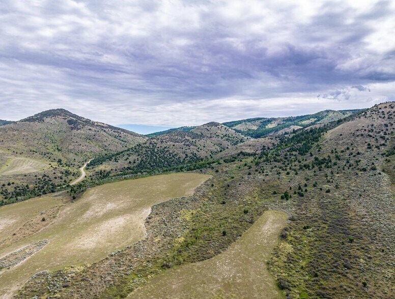 TBD Smith Canyon Rd, Lava Hot Springs, ID à vendre - Photo du bâtiment - Image 1 de 4