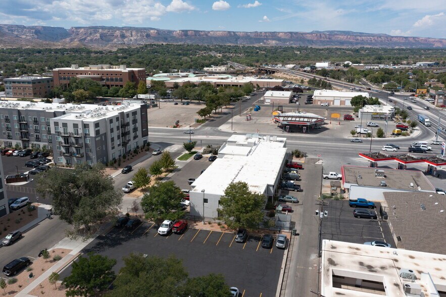 104 White Ave, Grand Junction, CO à vendre - Photo du bâtiment - Image 3 de 21