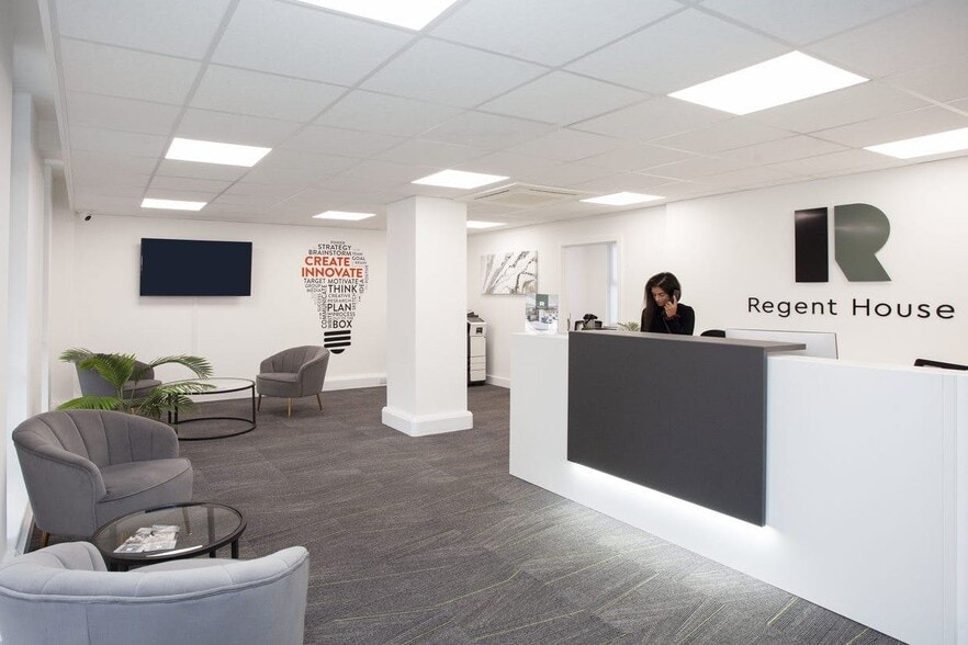 13-15 George St, Aylesbury for lease - Building Photo - Image 3 of 17