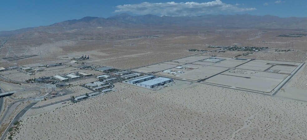 18596 Jack Herer Way, Desert Hot Springs, CA à vendre - Photo du bâtiment - Image 1 de 1