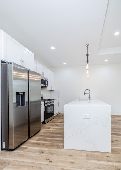 2611 21st st, Chicago, IL for sale - Building Photo - Image 2 of 23