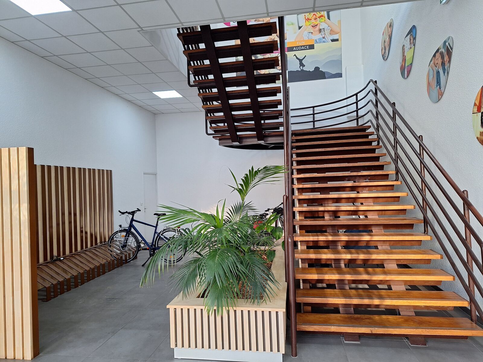 Office in Bordeaux for lease Building Photo- Image 1 of 10