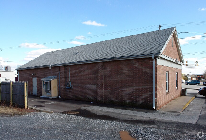 2601 Egypt Rd, Norristown, PA à louer - Photo du bâtiment - Image 2 de 5