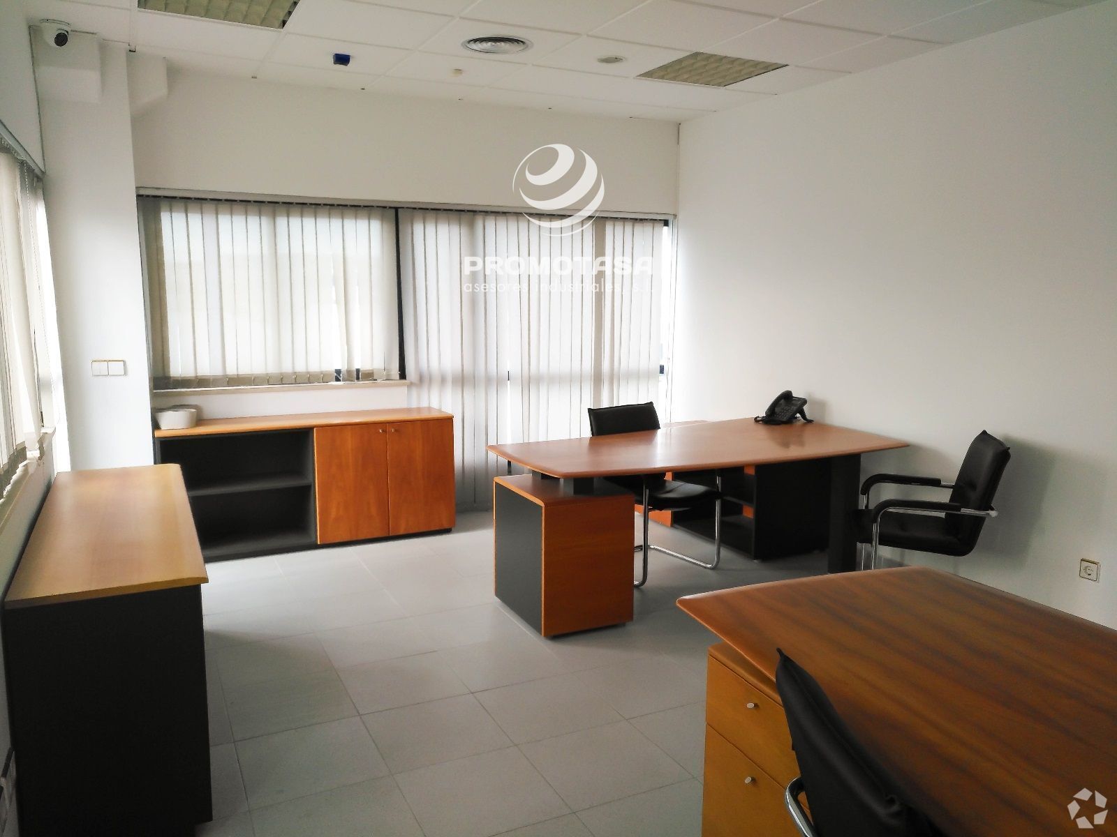 Bureau dans Rivas-Vaciamadrid, Madrid à louer Photo intérieure- Image 1 de 2