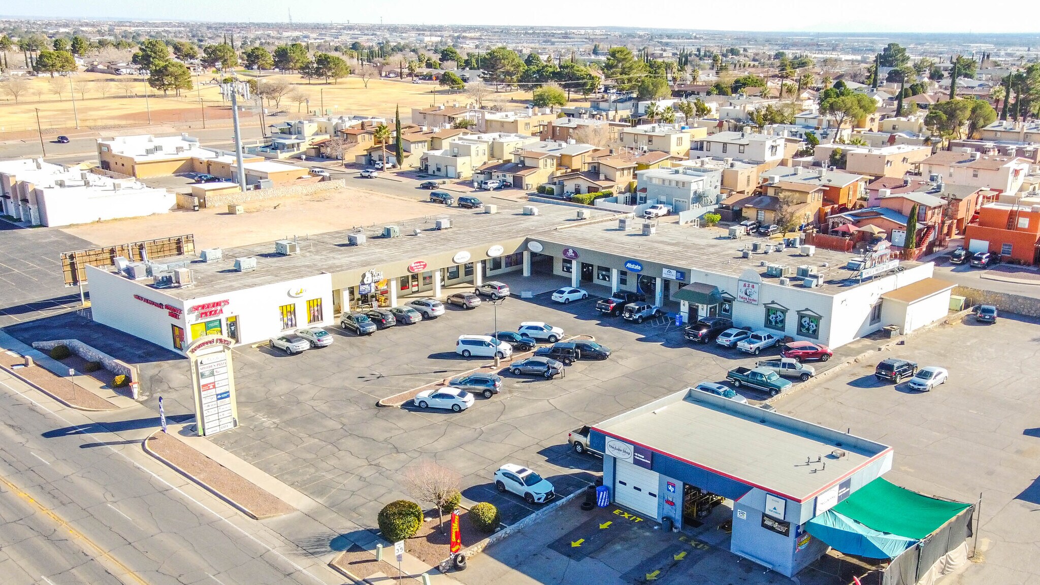 1810 Trawood Dr, El Paso, TX à louer Aérien- Image 1 de 12