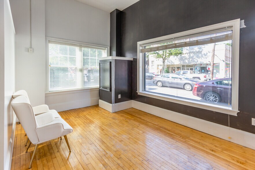 310 Court St, Plymouth, MA à vendre - Photo du bâtiment - Image 2 de 18