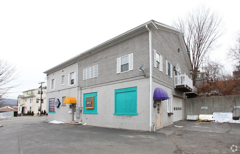 222 E Main St, Torrington, CT for sale - Building Photo - Image 2 of 5
